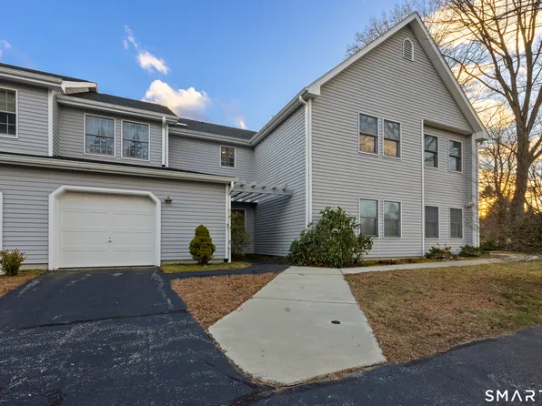 3 Fairways Circle #3, Woodstock, CT 06281