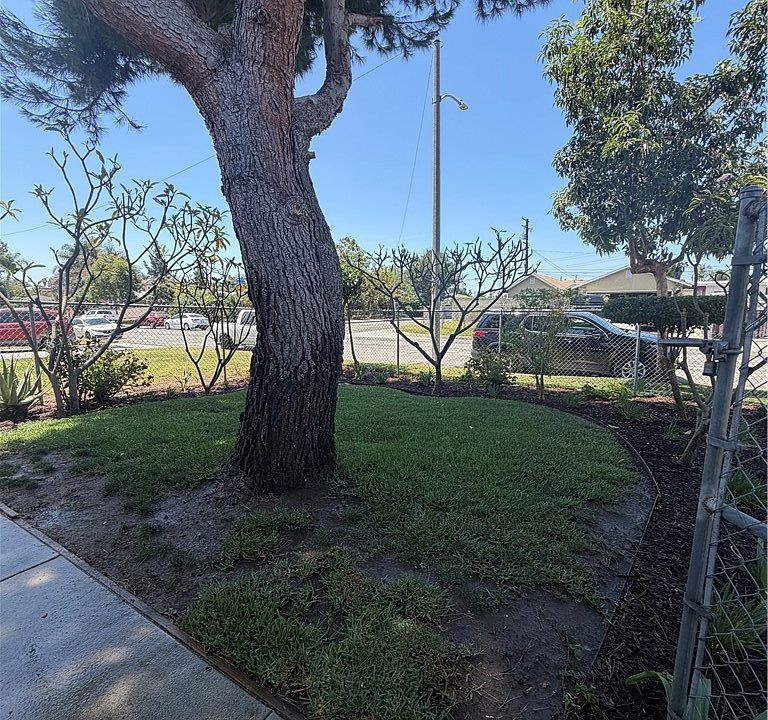 1st image of 10445 Rose Hedge Dr