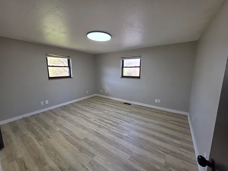 1281 Upper Middle Creek Rd — Photo 10