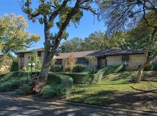 1203 Springwood Ct, Euless, TX 76040