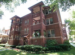 41 Iowa St APT 1, Oak Park, IL 60302