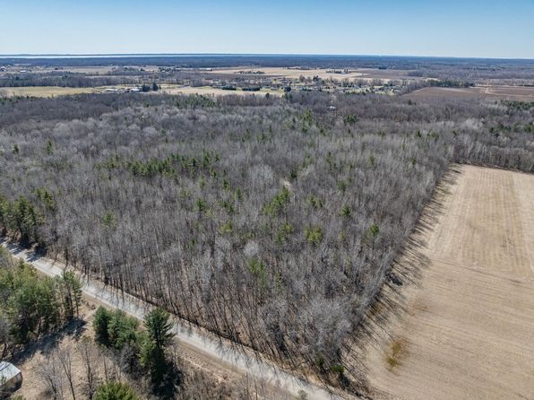 6671 Miller Rd, Abrams, WI 54101