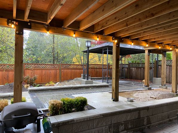 2924 Valleyvista Dr, Coquitlam, BC V3E 2P3