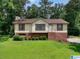 6 Candlelight Ln, Birmingham, AL 35210