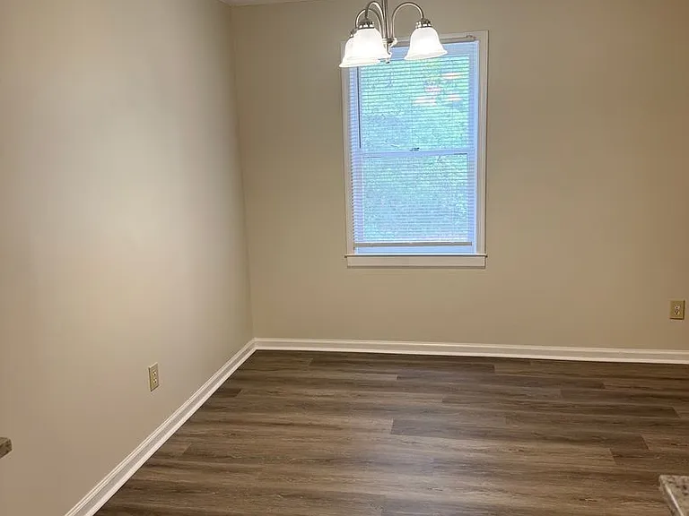 403 Wormwood Ln #C — Photo 5