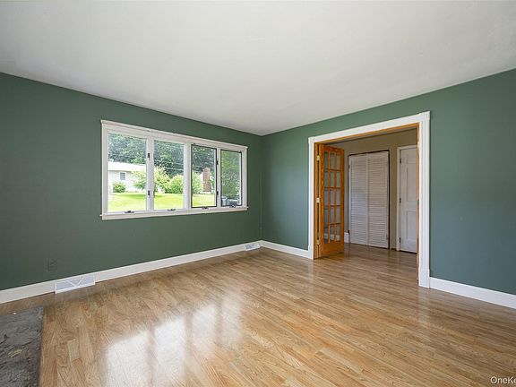 3rd image of 34 Riverview Drive