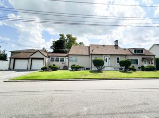 (Undisclosed Address), Hasbrouck Heights, NJ 07604