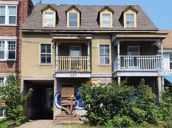 229 Saint Patrick St #227, Ottawa, ON K1N 5K2