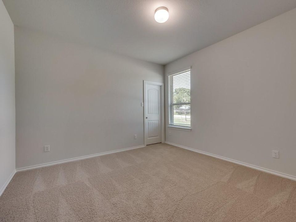 1st image of 1000 Pecos St