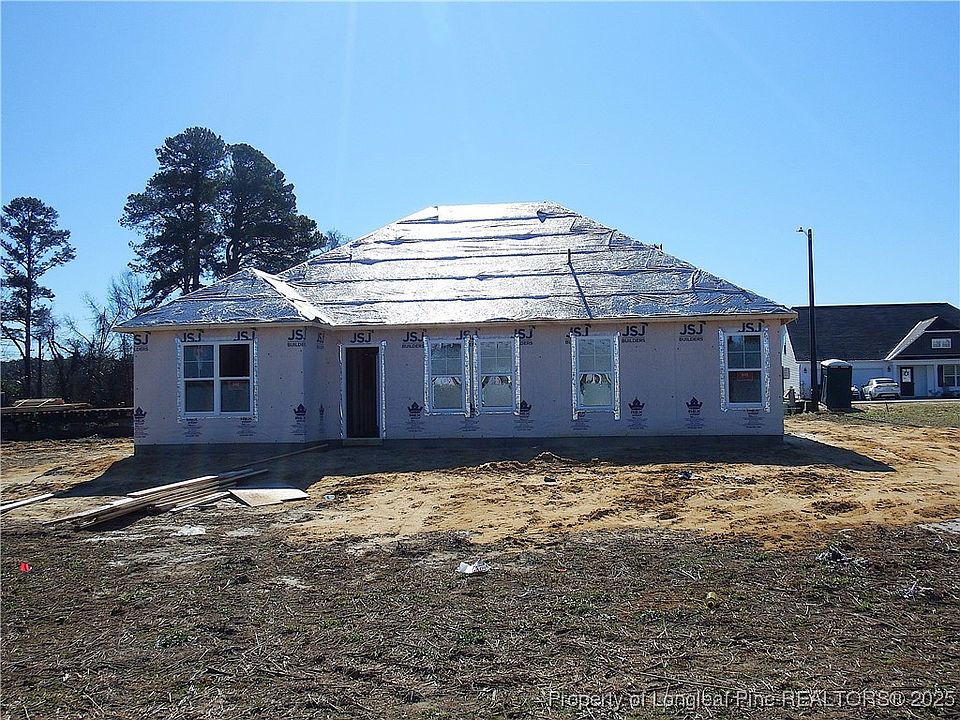 2nd image of 1913 Bulldog Ln