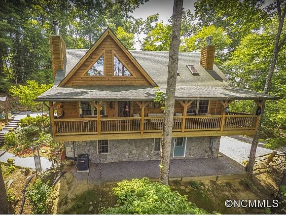 1st image of 233 Ginger Ln