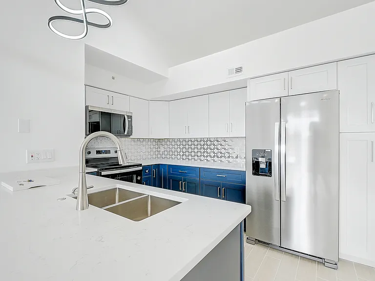 13521 Eagle Ridge Dr #136 — Photo 6