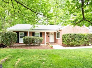 6152 Roxbury Ave, Springfield, VA 22152