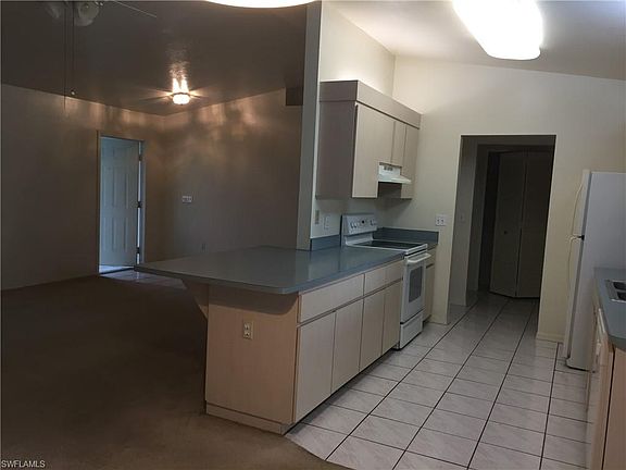 5th image of 1818 SE 6th Ave
