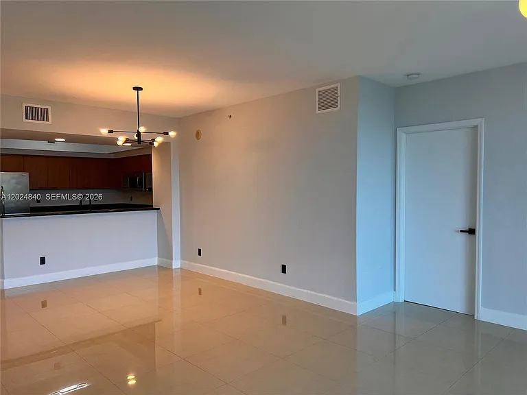 14951 Royal Oaks Ln #401 — Photo 10