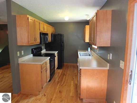 3rd image of 10351 Betsie Meadow Dr