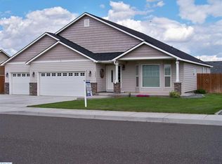 5003 Santa Fe Ln, Pasco, WA 99301