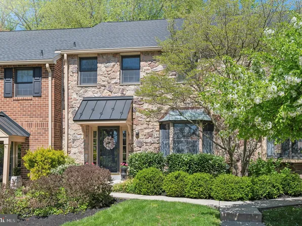 218 Archer Ct, Malvern, PA 19355