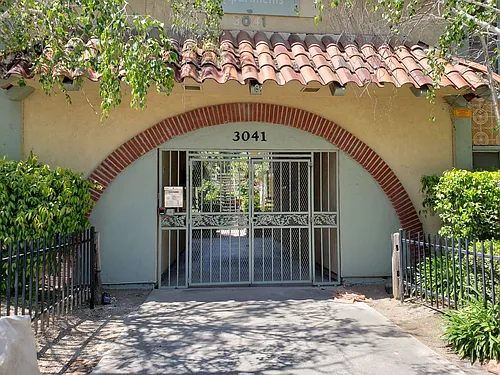 3041 Spring St Photo 1