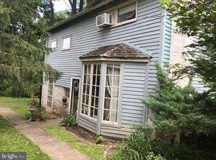 74 Headquarters Rd, Erwinna, PA 18920