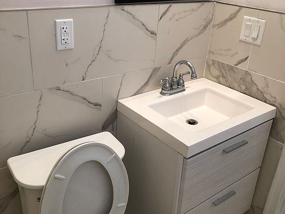 5th image of 47 W 35th St #1