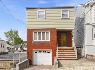 136 Poplar St, Jersey City, NJ 07307