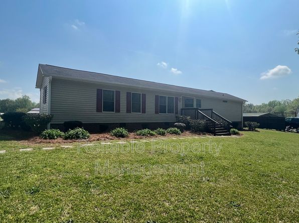 109 Spring Branch Ln