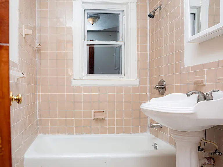 Full Bathroom 2nd level
