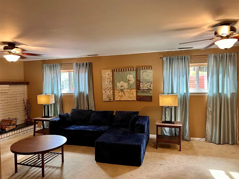 6942 Leslee Crest Dr — Photo 11