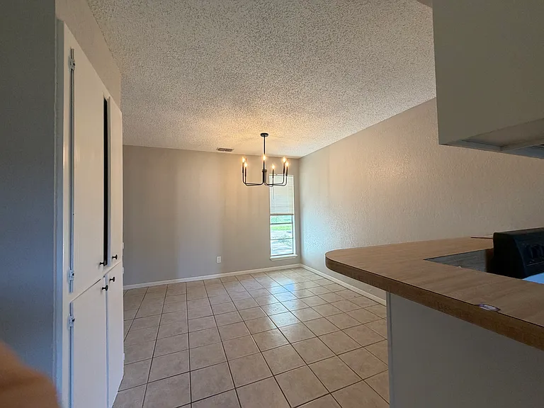 1618 Cheyenne St — Photo 9