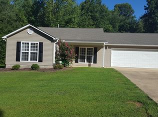 462 Juno Bargerton Rd, Lexington, TN 38351