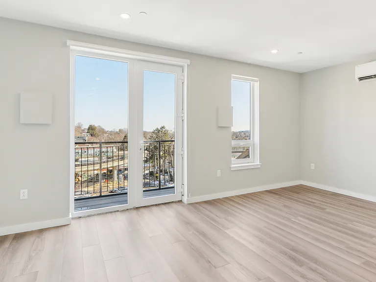 The Frances at Ashmont Flats — Photo 48