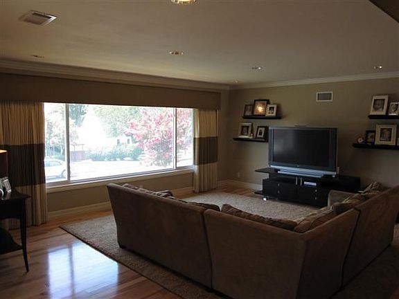 2nd image of 14457 Linda Vista Dr