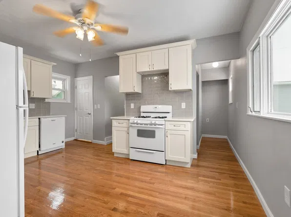 Walnut Street, 61 Walnut St Floor 2, Malden, MA 02148
