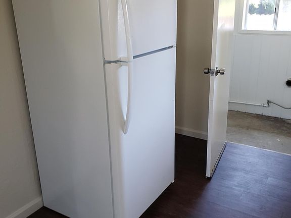 5th image of 153 Donna Dr