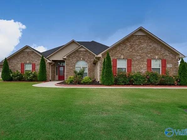 13098 Chapel Hill Ln, Athens, AL 35613