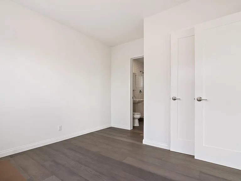 3808 Lyceum Ave #3808 — Photo 7
