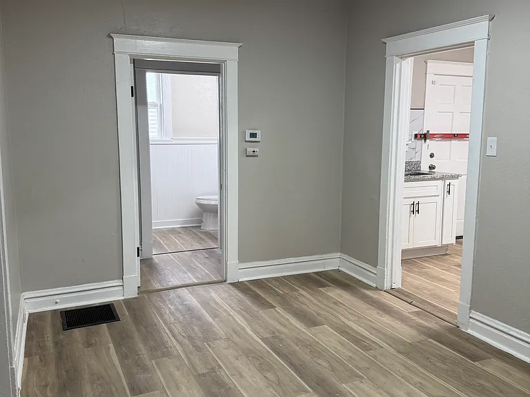 4015 Oakwood Ave — Photo 24