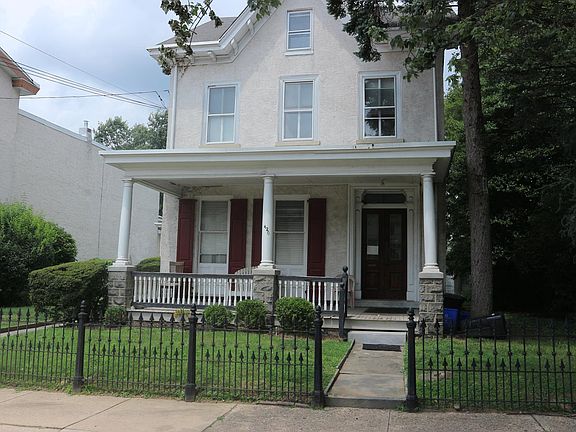2nd image of 420 Lyceum Ave
