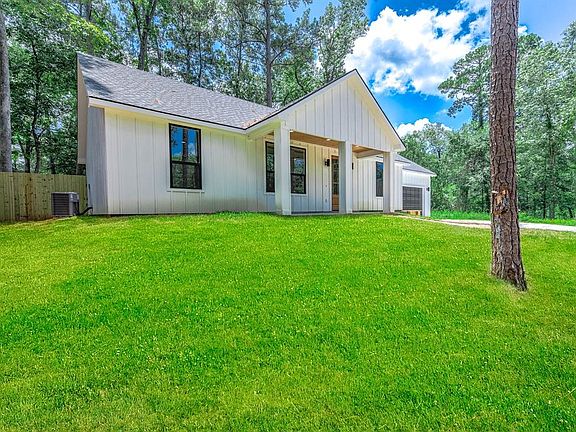 3rd image of 10438 Royal Cullum Drive