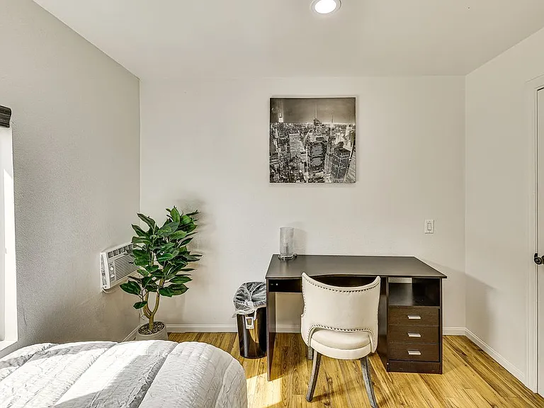 6920 Palermo Pl — Photo 10