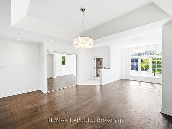 5th image of 2071 Gibson St