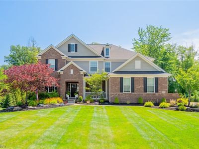 10221 Woodlands Dr, Brecksville, OH, 44141