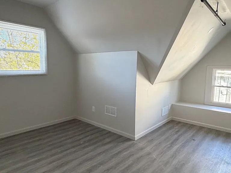 344 Blackstone St #3 — Photo 6
