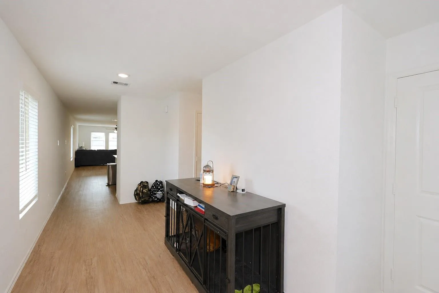 4 bed, 2.0 bath, 1650 sqft, $2,250 — Photo 3