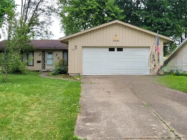 9383 Driftwood Dr, Olmsted Falls, OH 44138