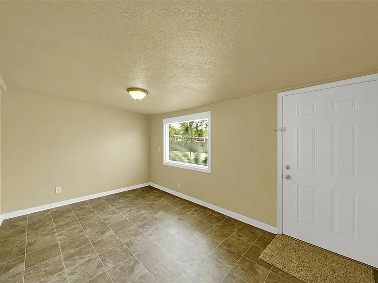 10210 Moers Rd — Photo 19