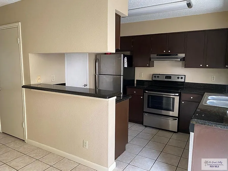 3500 Carmen Ave #302 — Photo 5