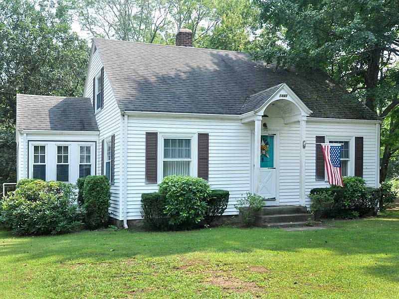 1445 Tarkiln Rd, Burrillville, RI 02830 Zillow