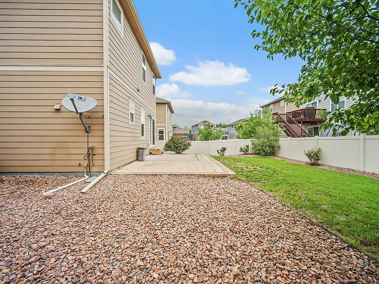 1321 Alveston St — Photo 46
